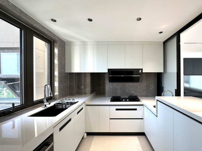 【小二家居4112 全屋定制】蔚藍天地 現(xiàn)代簡約-櫥柜衣柜定制家具 生產(chǎn)流程跟進